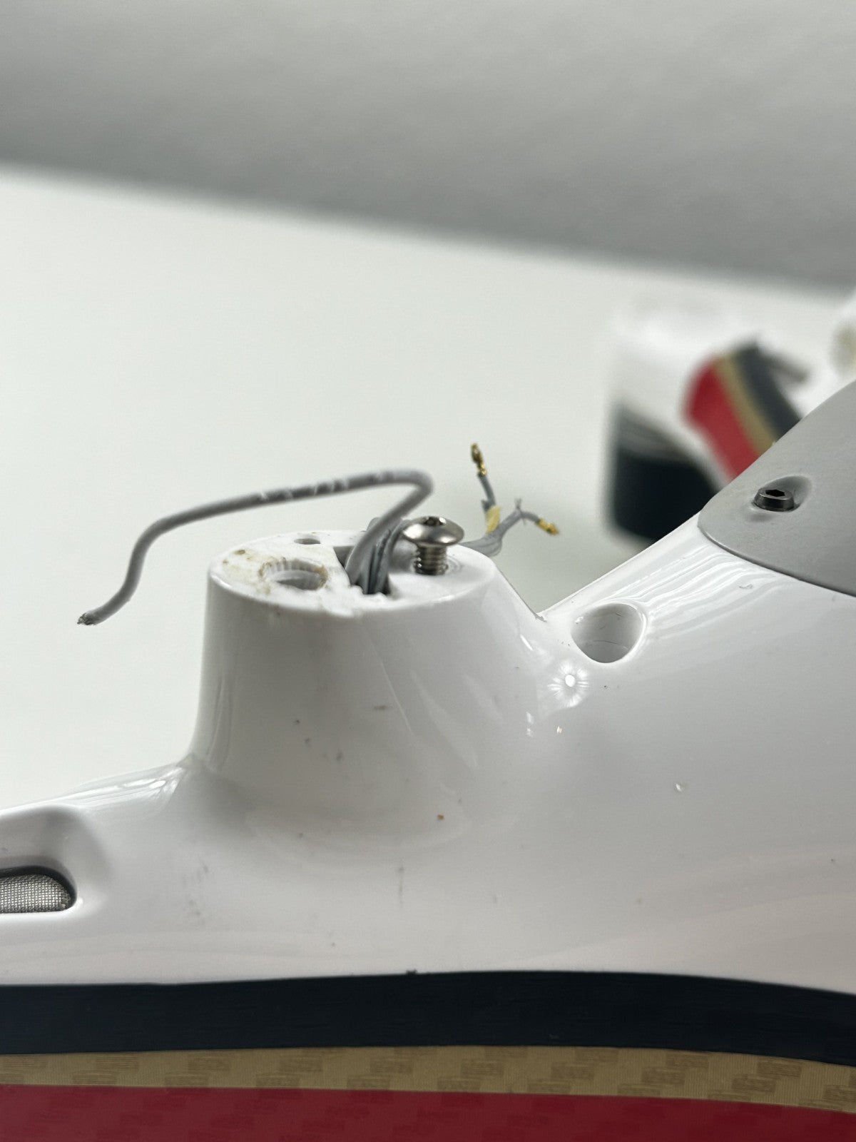 DJI Phantom 4 4K Drone WM330A – No Camera – Legs Detached – For Parts/Repair