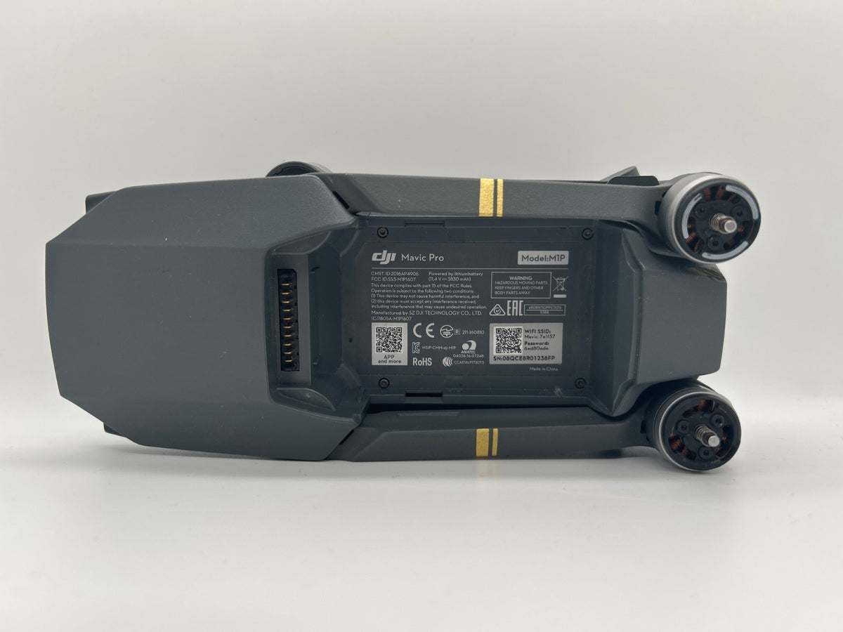 DJI Mavic Pro M1P Drone – Won’t Pair, Body Damage – For Parts/Repair
