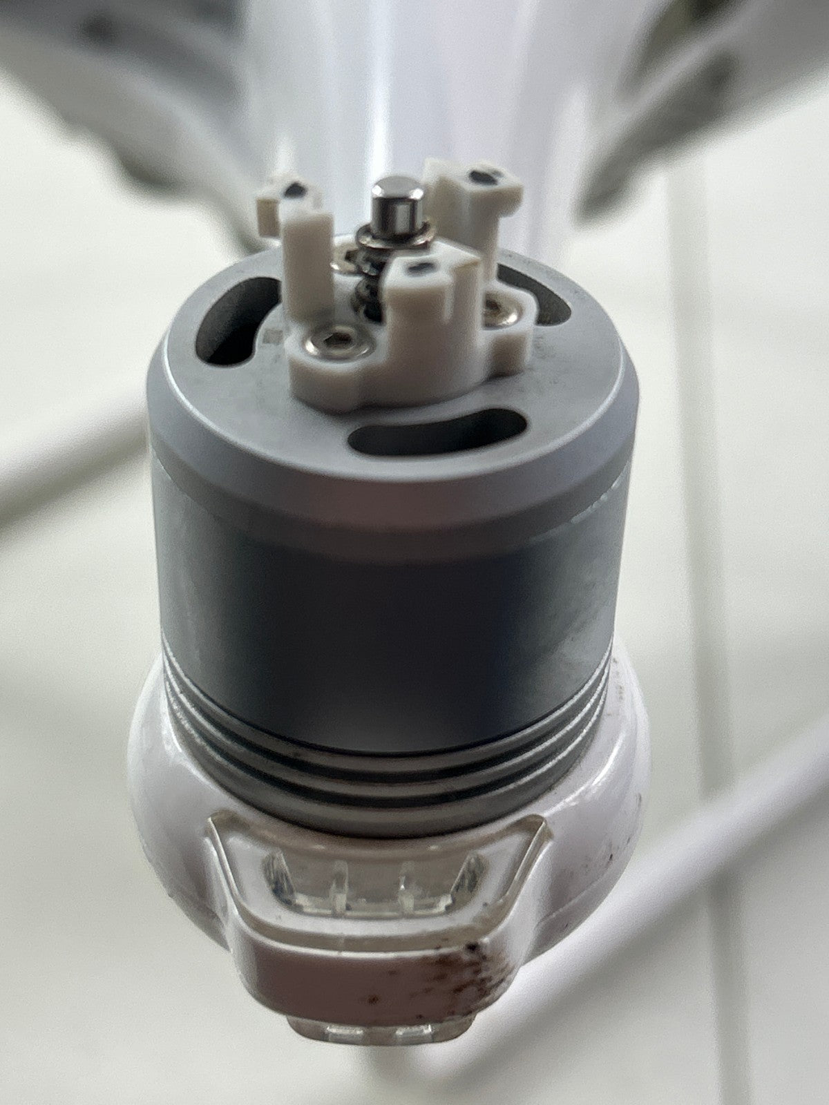DJI Phantom 4 Pro WM331A 4K Drone – Broken Leg, Missing Camera Unit – For Parts