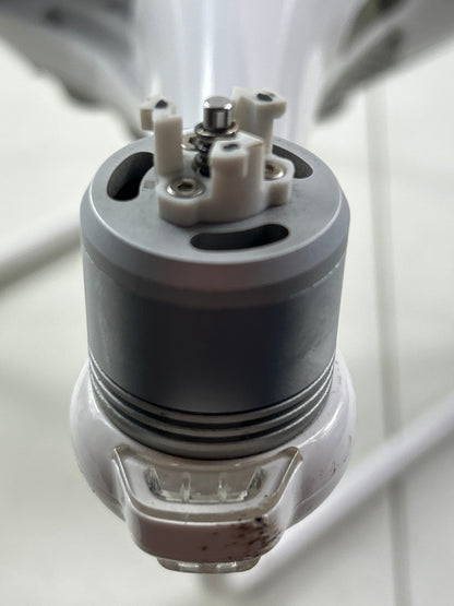 DJI Phantom 4 Pro WM331A 4K Drone – Broken Leg, Missing Camera Unit – For Parts