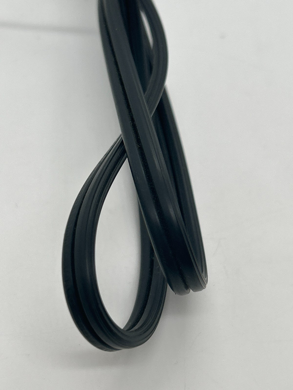 C14 to C7 AC Power Cord 6ft 18AWG 2.5A 250V Black IEC 60320