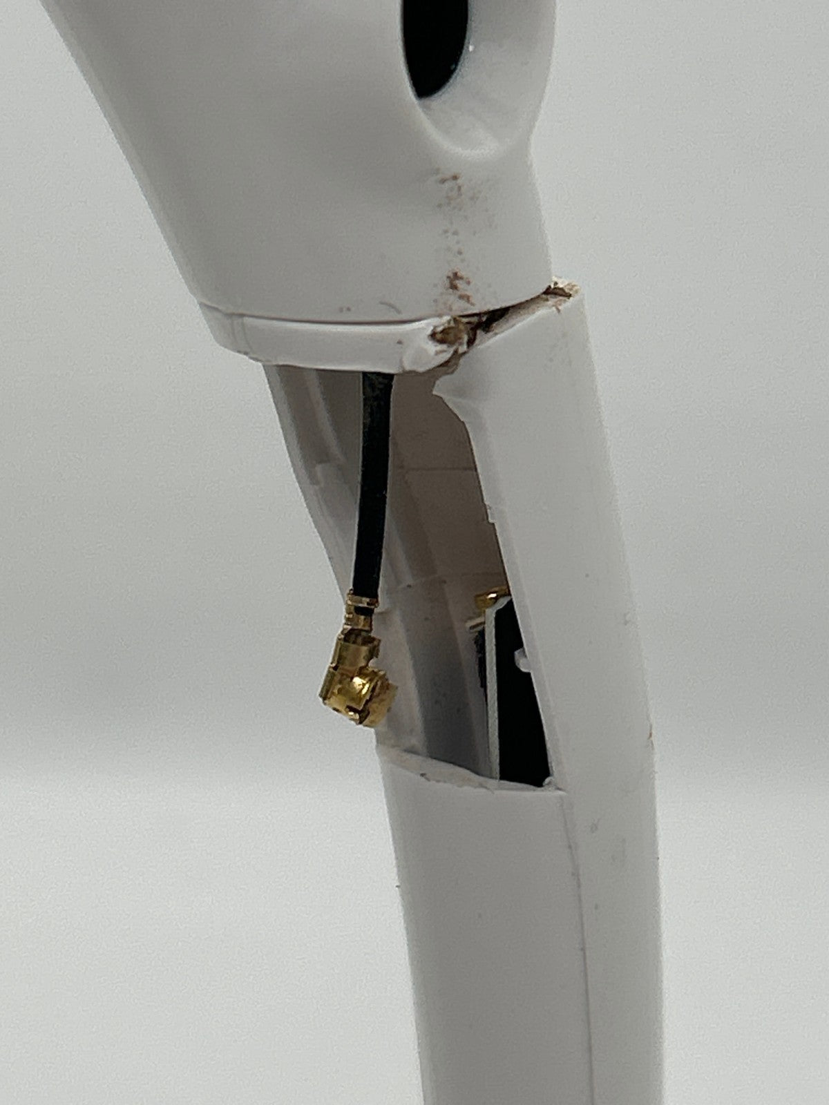 DJI Phantom 4 Pro Drone WM331A – Crashed – Busted Legs