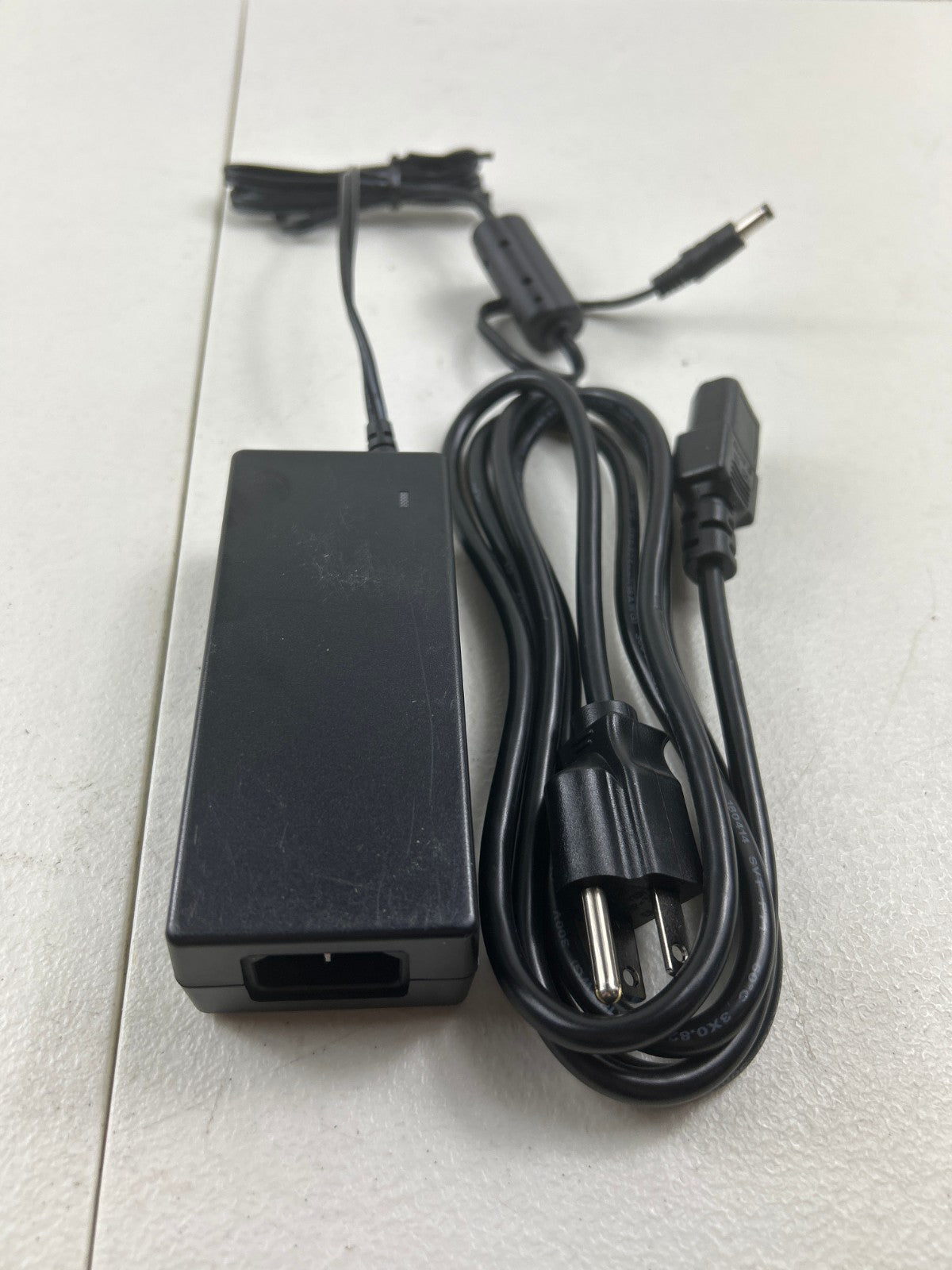 GlobTek GT-46600-6012-T3 Output 12V 5A 60W Power Supply W/ Power Cord