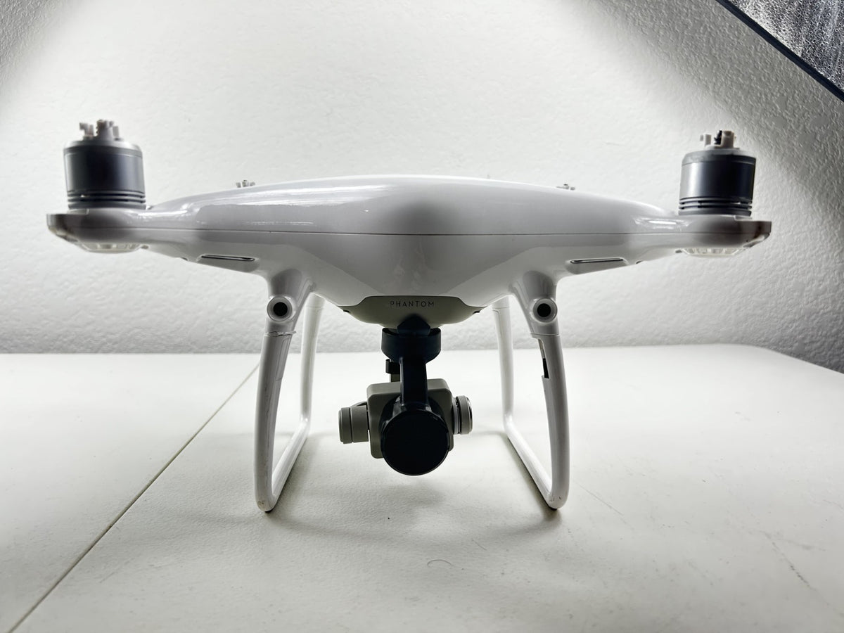 DJI Phantom 4 Pro V2.0 4K Camera Drone - White WM331S Bundle DRONE + CAMERA ONLY