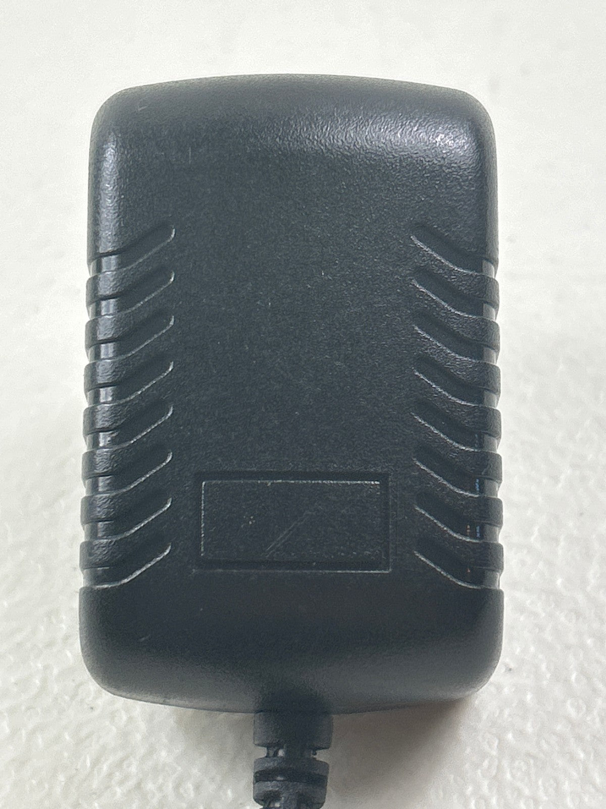 MX15W-1201000UX 12V 1A AC Adapter Power Supply Charger