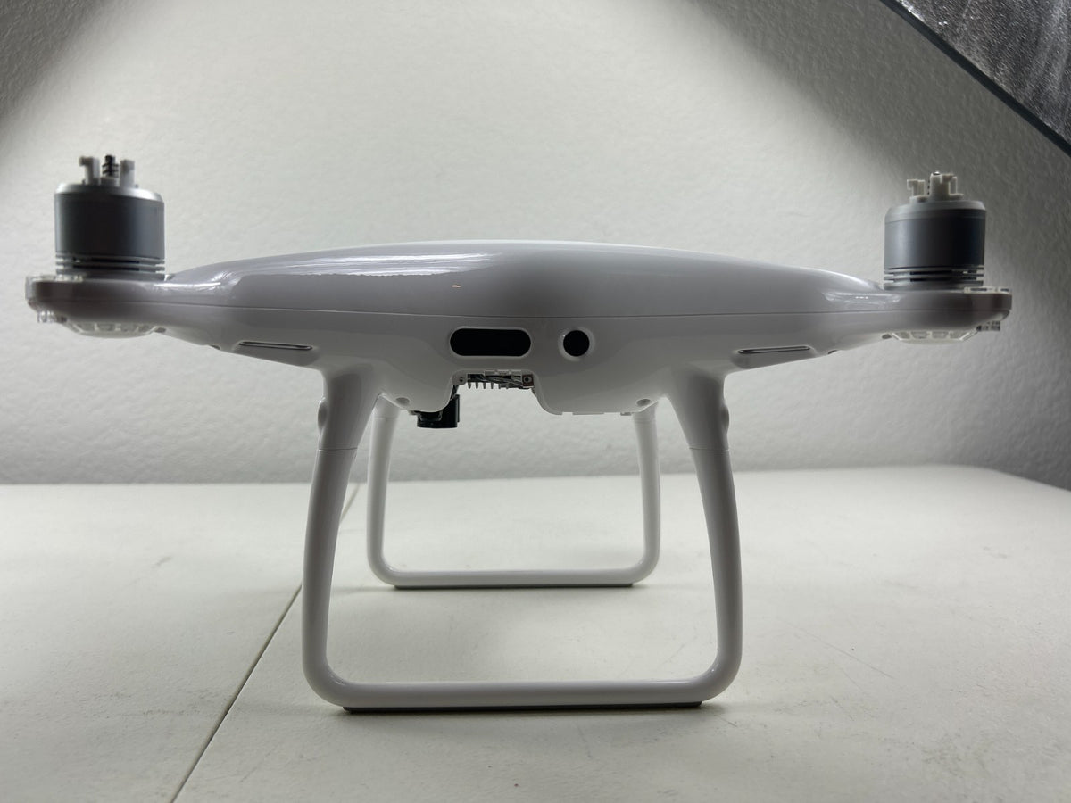 DJI Phantom 4 Pro WM331A 4K White Drone – Broken Leg & Missing Camera – For Part