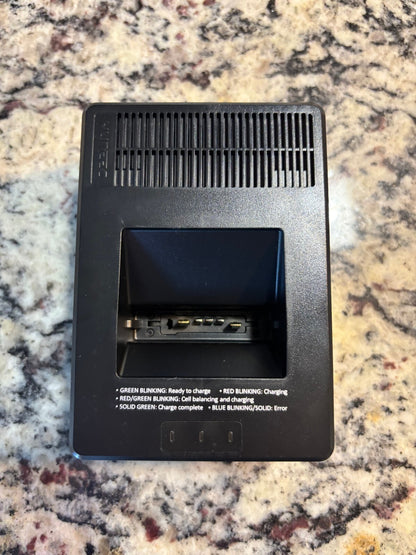 YUNEEC H520/TYPHOON H + (PLUS) SMART CHARGER (SC4000-4H WITH USB OUT)