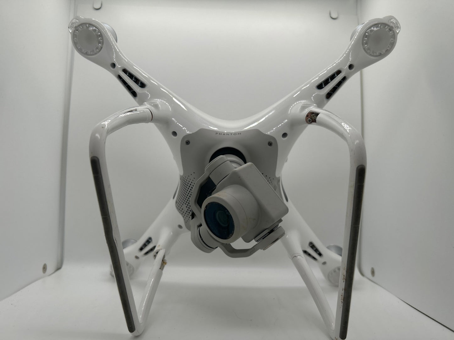 DJI Phantom 4 Pro Drone WM331A – Crashed – Busted Legs
