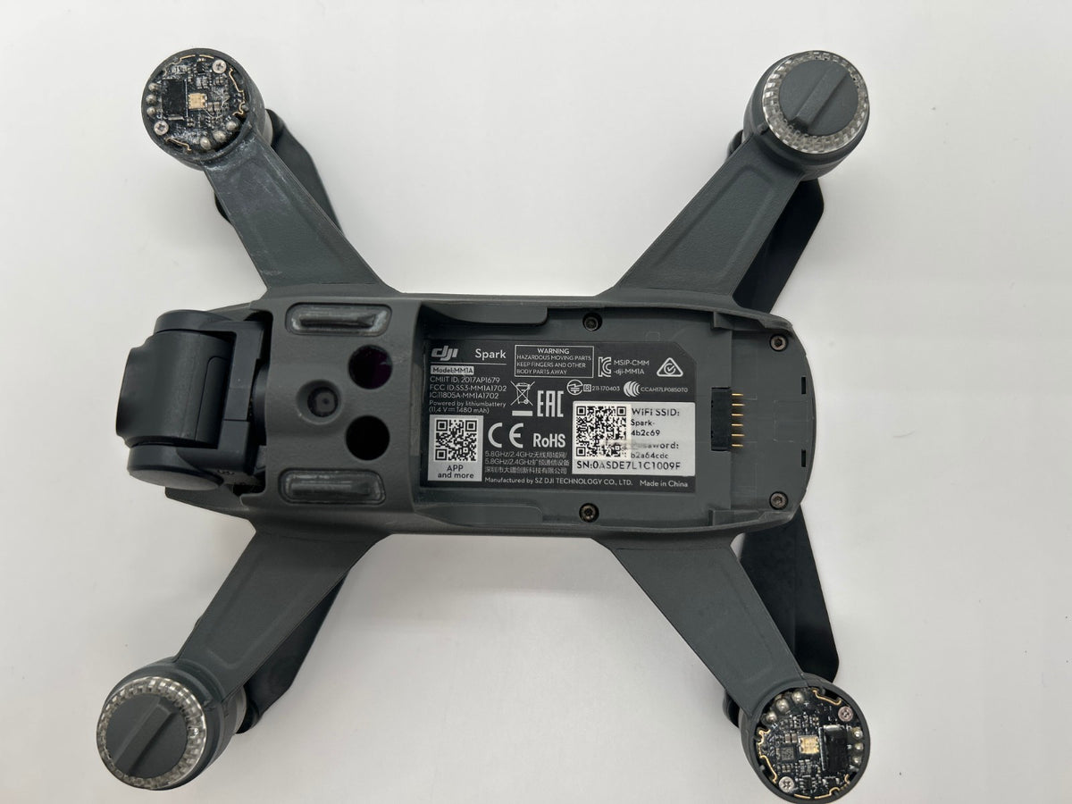 DJI Spark Drone White – Tested Working – Missing LEDS Caps - Used