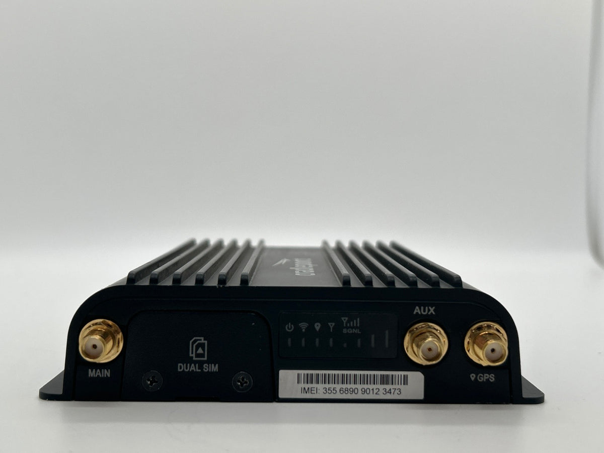 Cradlepoint IBR900-1200M-B LTE Router Bundle w/ AC Adapter & Antennas