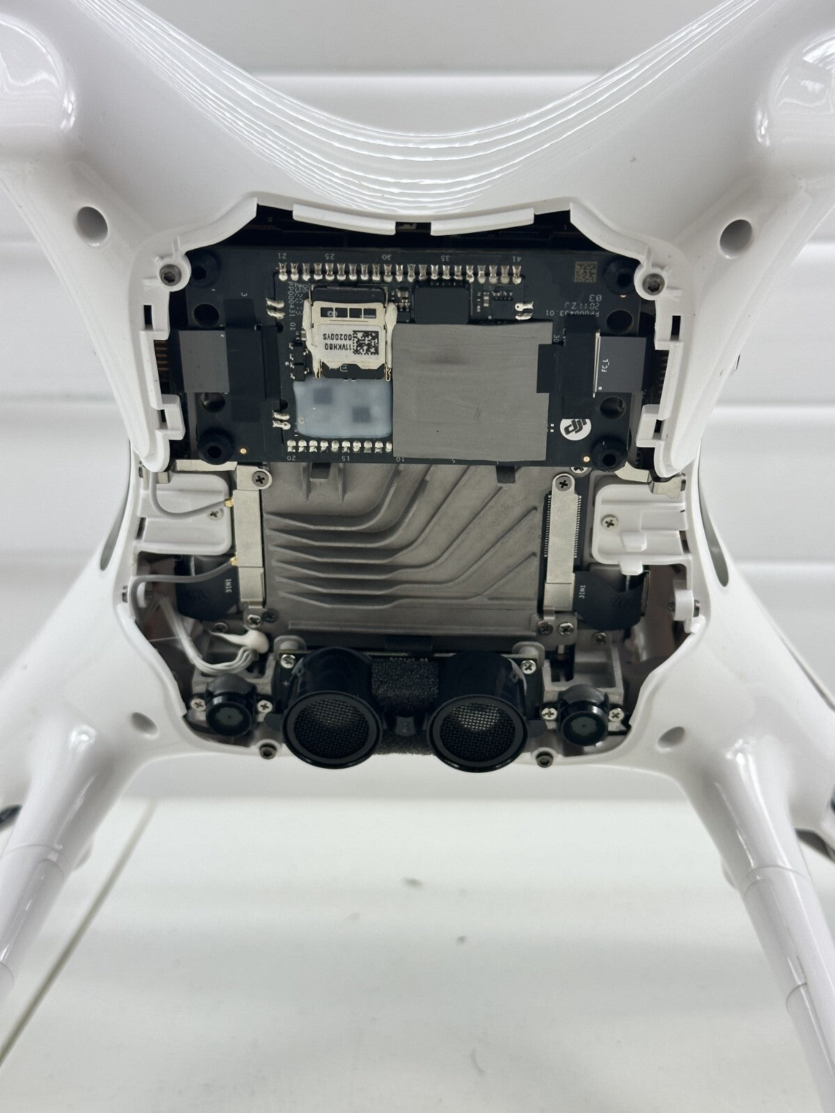 DJI Phantom 4 Pro V2.0 Drone Body (WM331S) – White – No Camera – For Parts