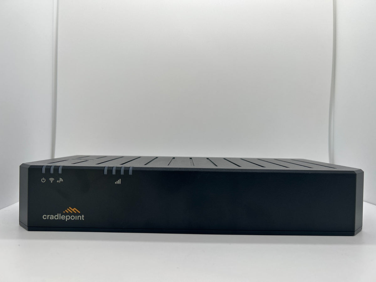 Cradlepoint E100-C4D 4G LTE Cellular Router Dual Band WiFi 1GbE Ethernet