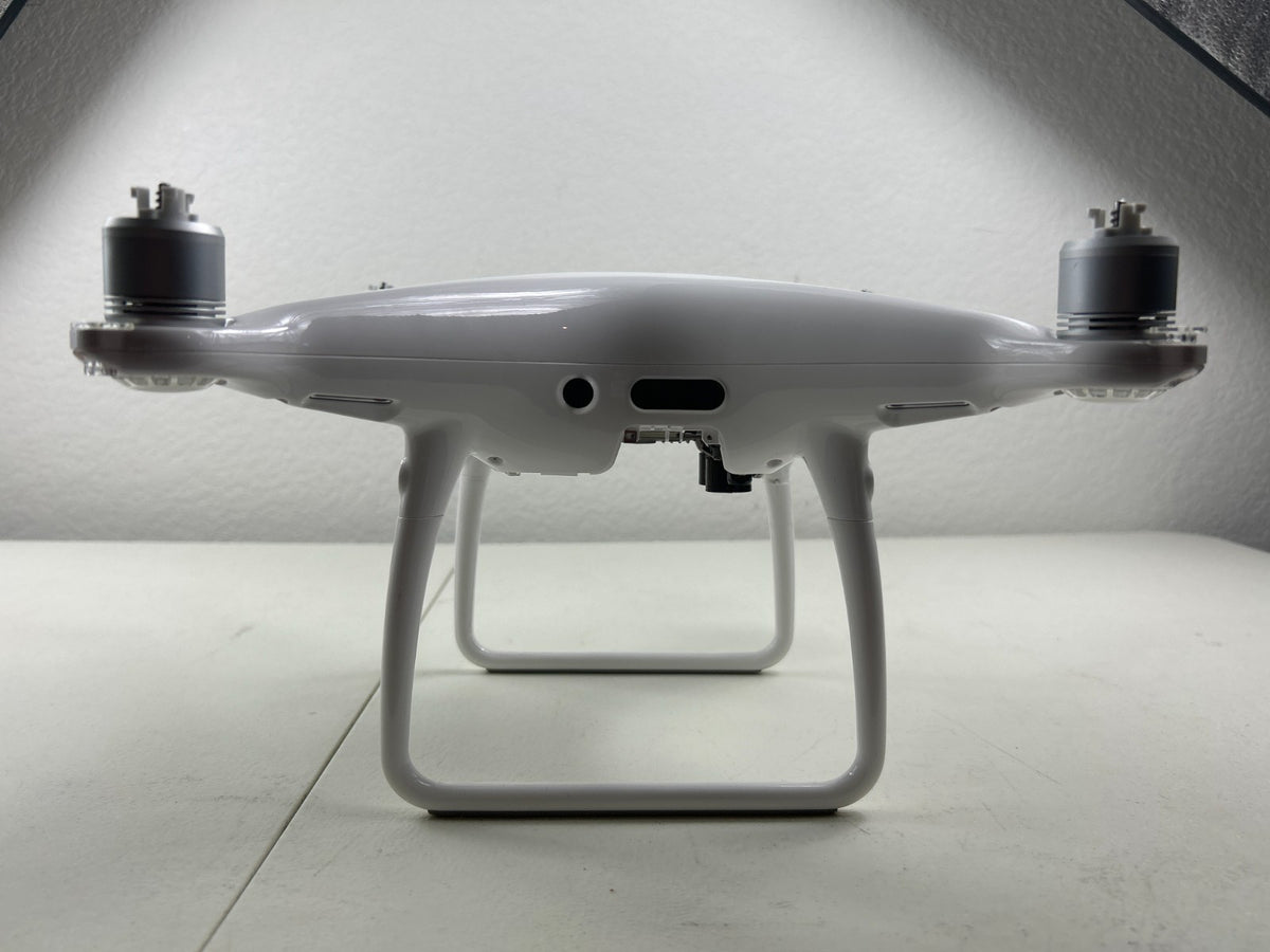 DJI Phantom 4 Pro WM331A 4K White Drone – Broken Leg & Missing Camera – For Part