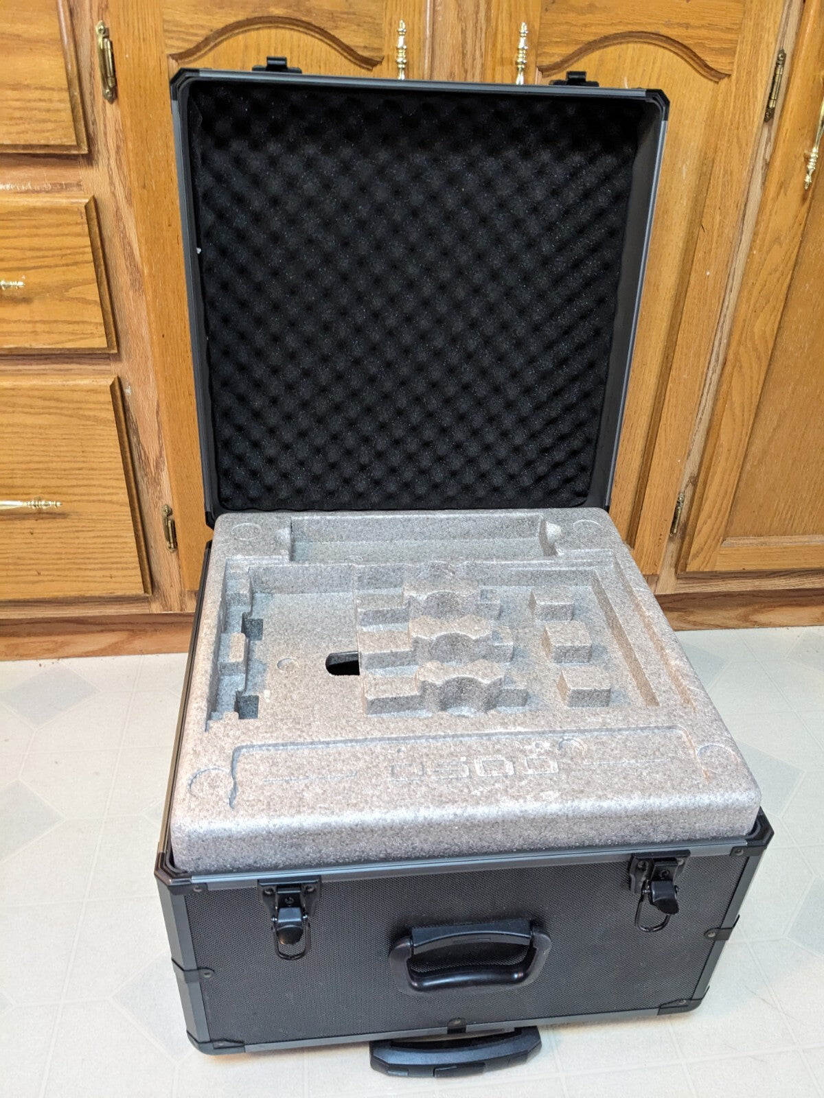 Hardshell Rolling Carrying Case for Yuneec Q500 and Q500+ Drones - Reserved