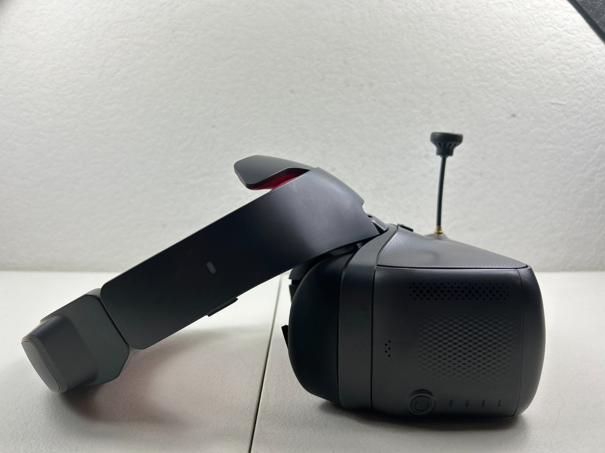 DJI Goggles RE Racing Edition Goggles - G1P w/  Carry Case & 2 Antennas - Used