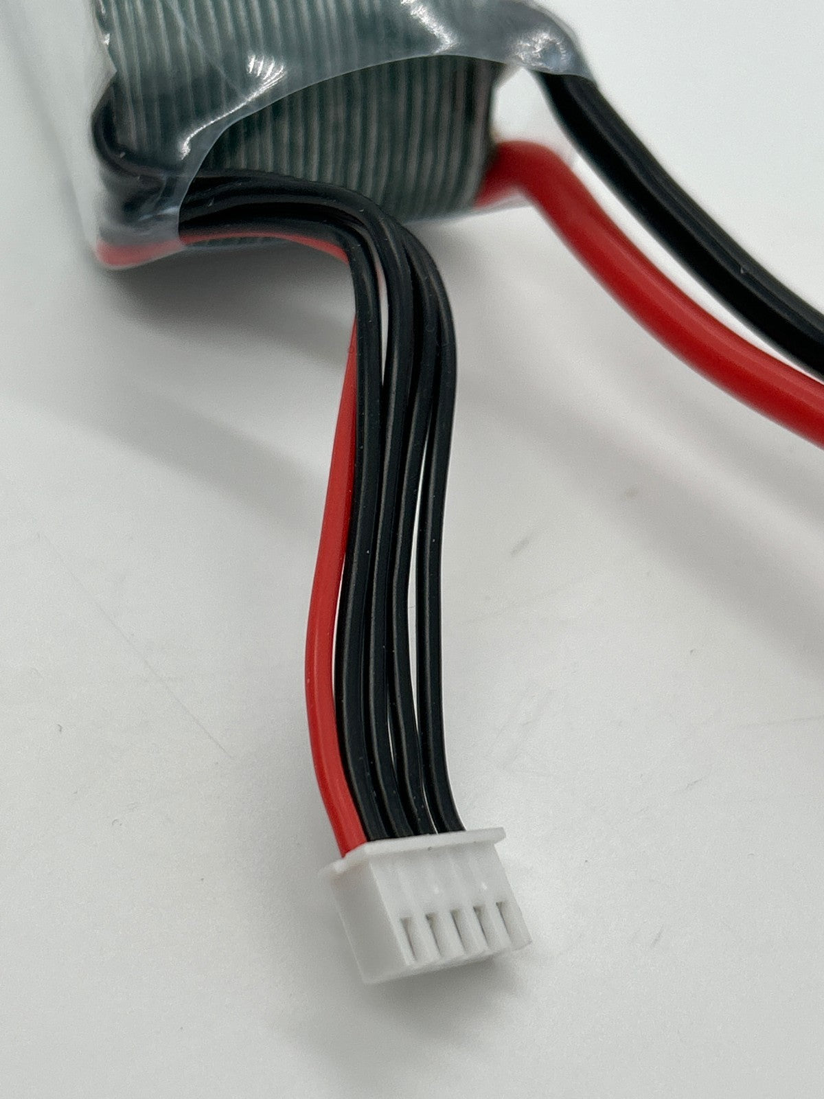 HRB 4S 14.8V 2600mAh 60C LiPo Battery EC3 – w/ Headset Cable for DJI Goggles V1