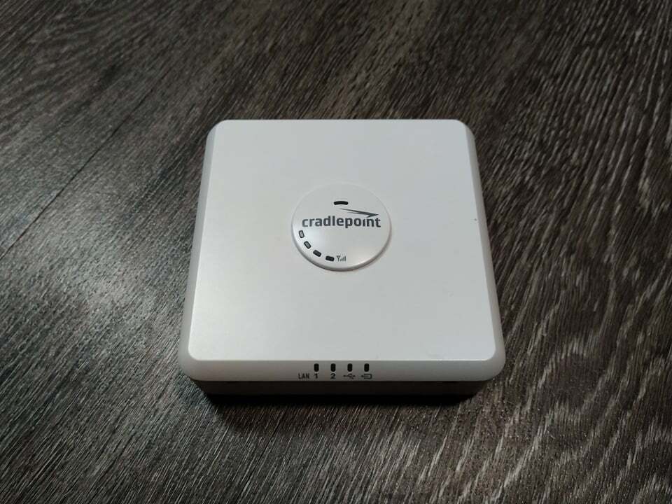 CRADLEPOINT CBA850 LTE / 4G ARC Broadband Router w MC400LPE-VZ (Multi-Carrier)