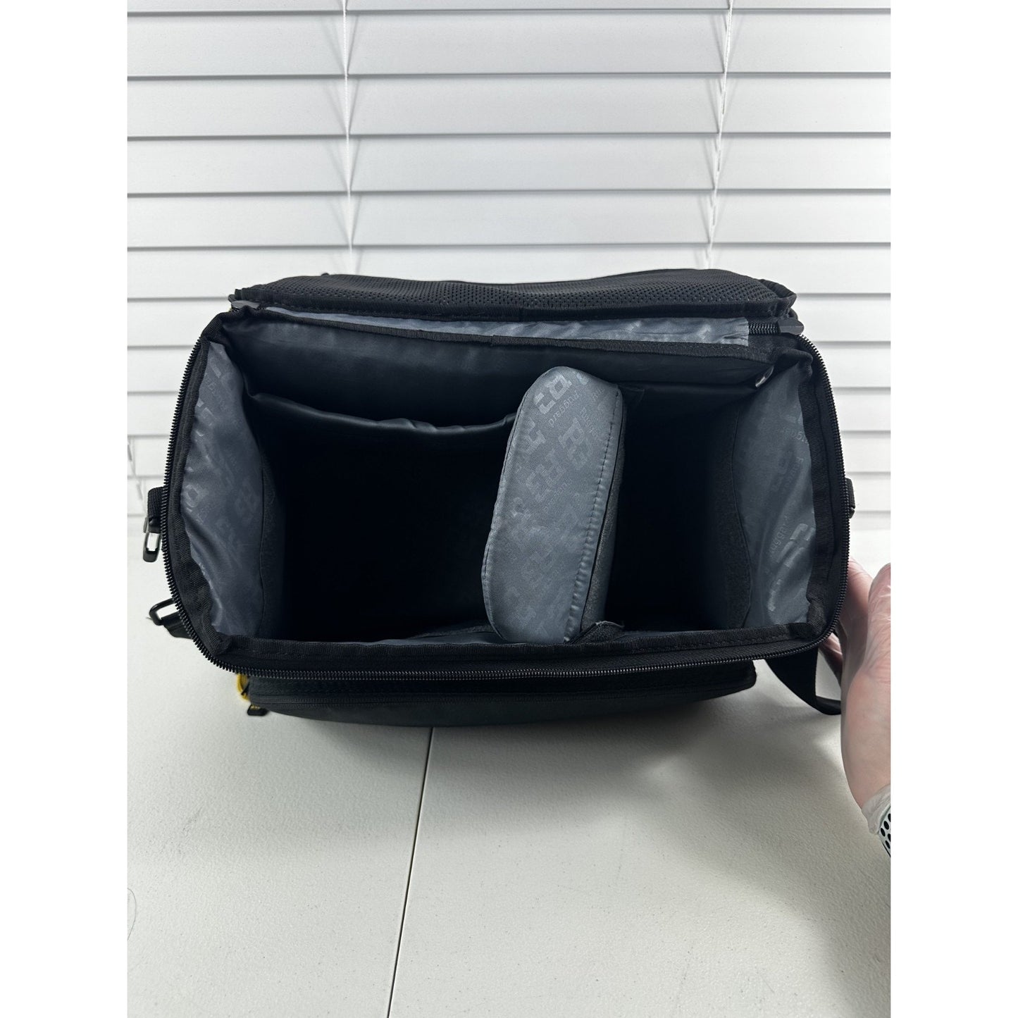 Ruggard Commando Pro 65 DSLR Shoulder Bag - Good Pre-Owned Condition
