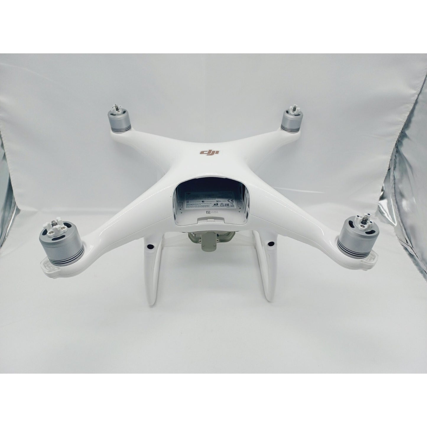 DJI Phantom 4 Pro V2.0 4K Camera Drone - White WM331S Bundle DRONE + CAMERA ONLY