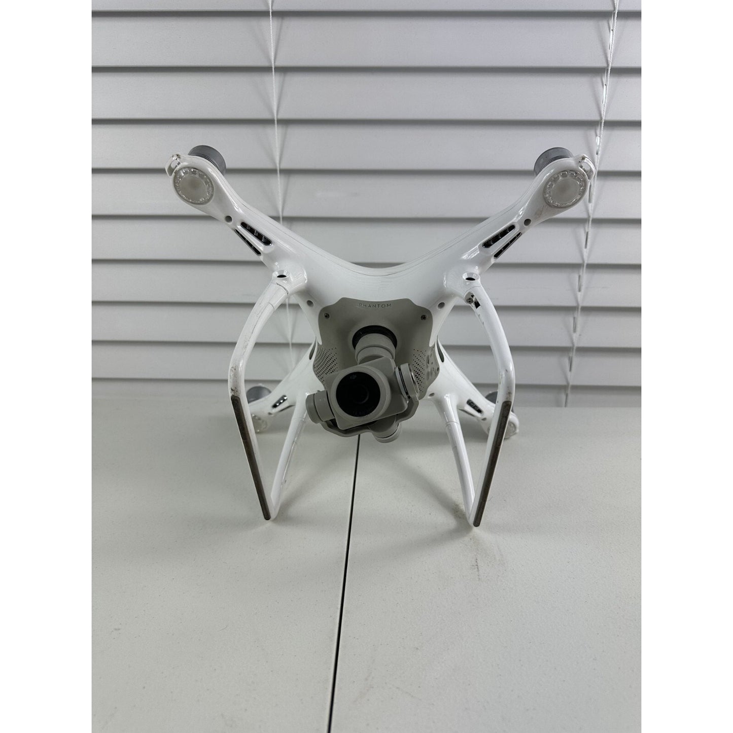 DJI Phantom 4 Pro V2.0 4K Camera Drone – White WM331S Bundle Drone + Camera Only