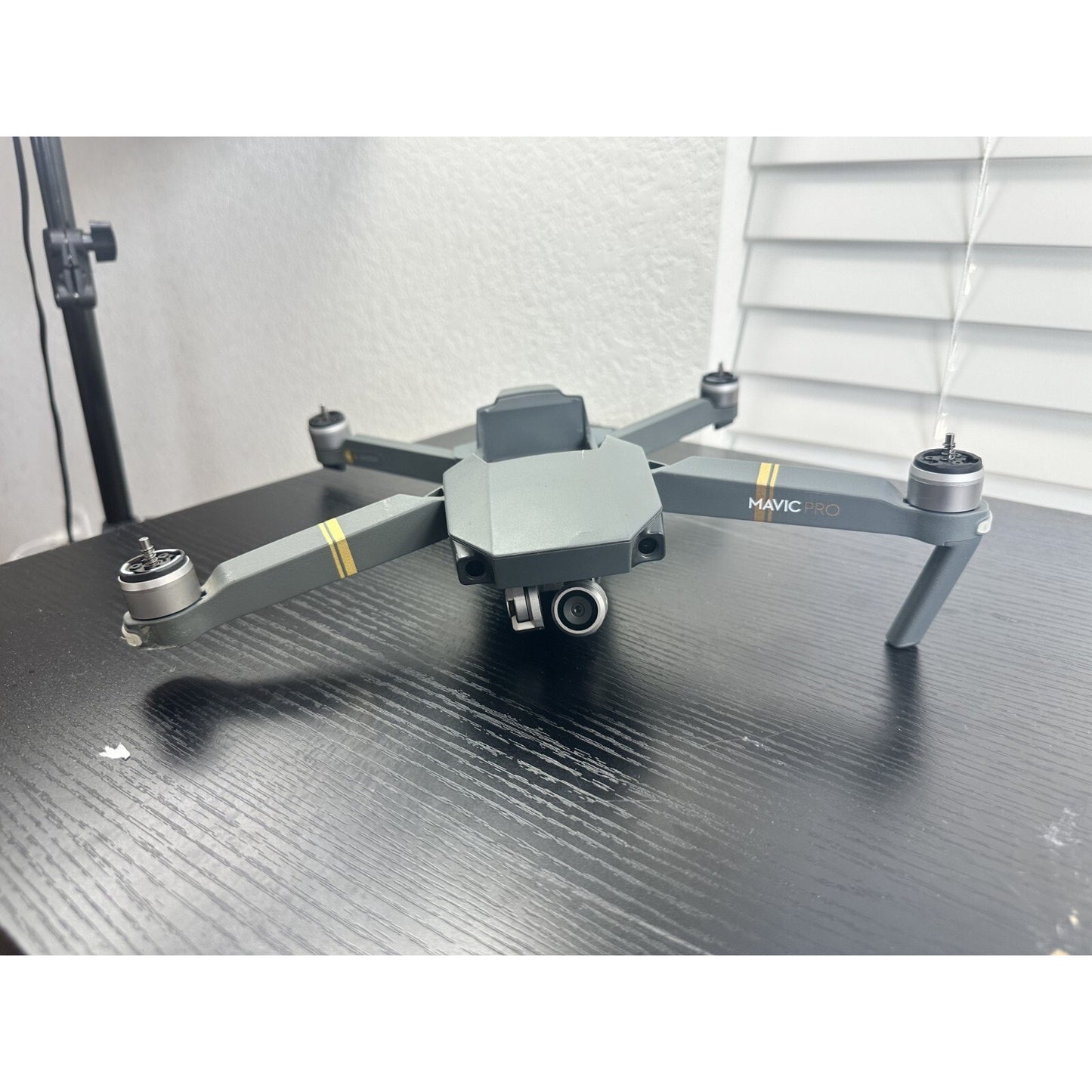 DJI Mavic Pro (M1P) Replacement Aircraft Body - Broken Camera & Front Leg